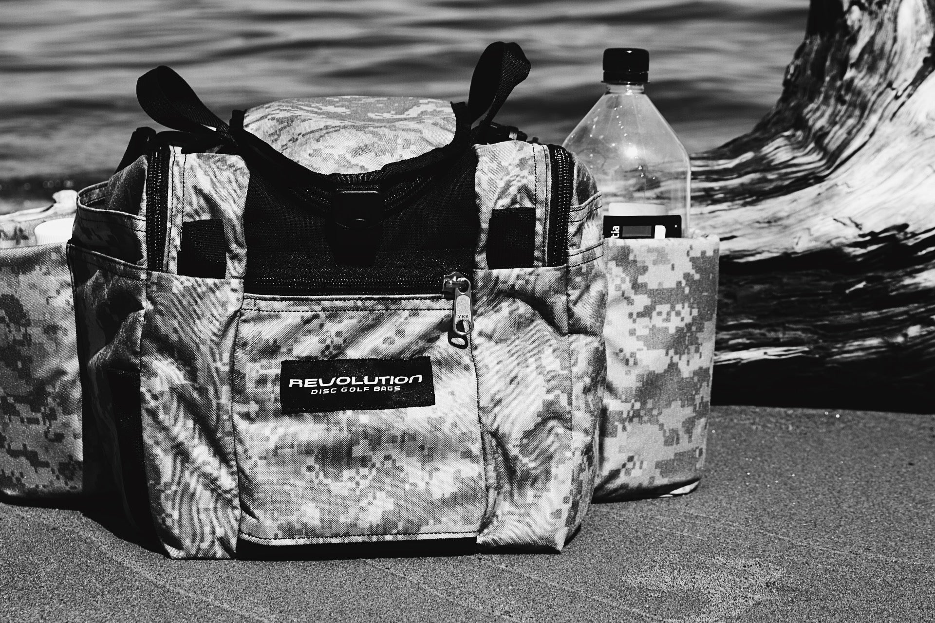 Revolution Mini Deluxe V3 Disc Golf Bag - Onyx - Gotta Go Gotta Throw